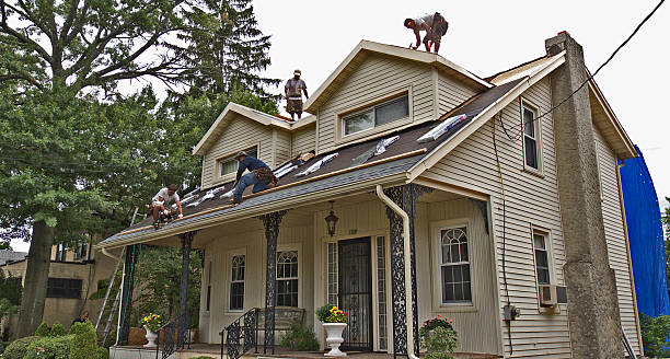 Best Residential Roofing Contractor  in Richmond, IL